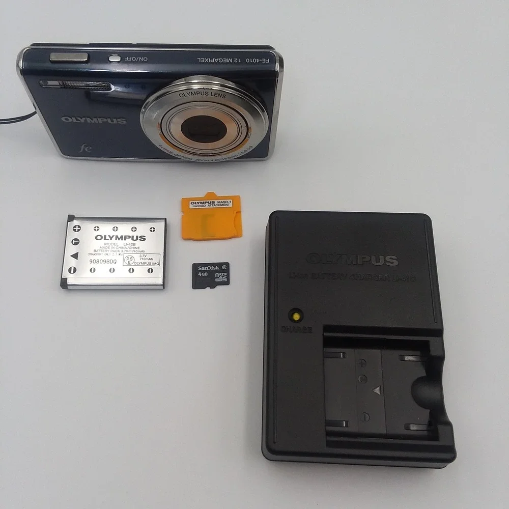 Olympus FE-4010 Digital‎ Camera 12MP 4x Zoom Battery Charger Case Tested Working